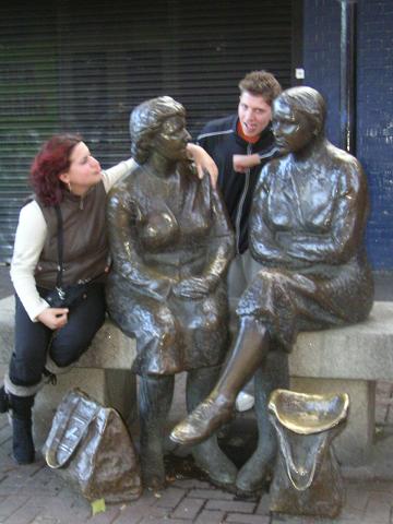 jazzdan and statues.JPG